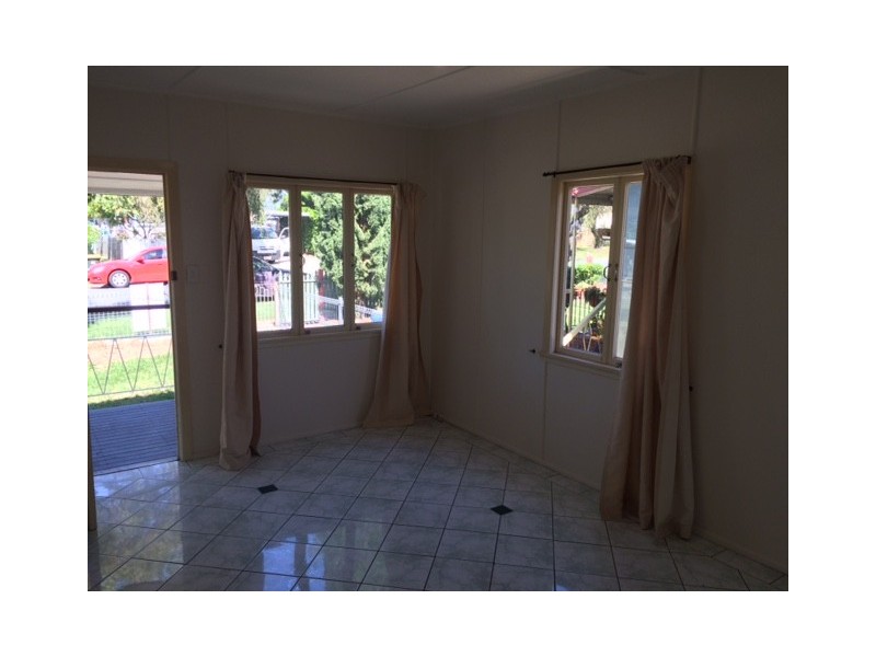 111 Dover Road, Redcliffe QLD 4020