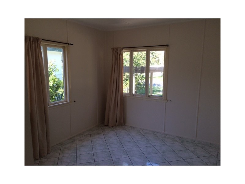 111 Dover Road, Redcliffe QLD 4020