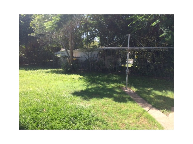 111 Dover Road, Redcliffe QLD 4020