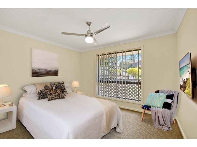 76 Cambridge Street, Rothwell QLD 4022