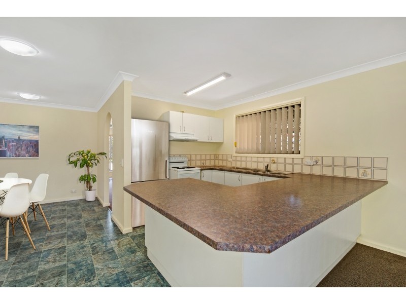 76 Cambridge Street, Rothwell QLD 4022
