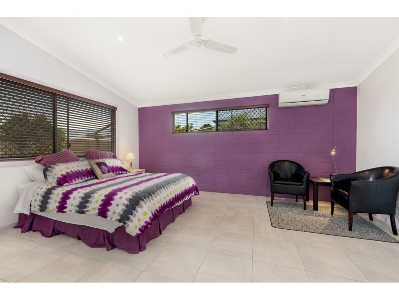 37 King Street, Woody Point QLD 4019