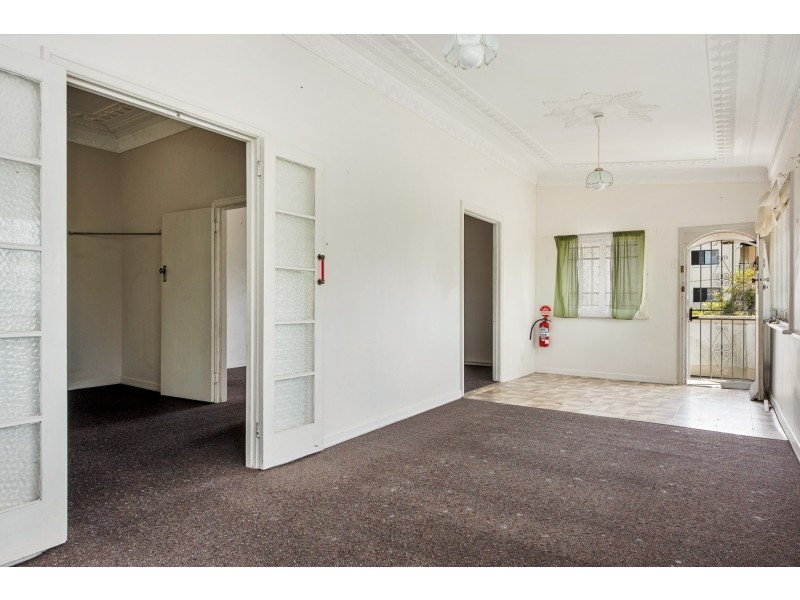 1 Bank Street, Margate QLD 4019