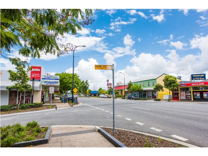 1 Bank Street, Margate QLD 4019