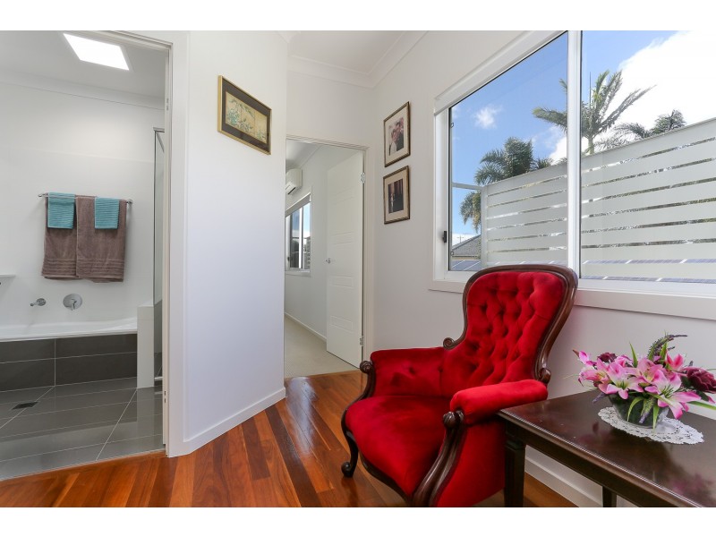 1/10 Thompson Crescent, Clontarf QLD 4019