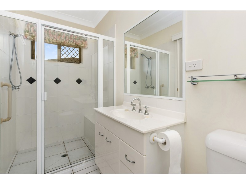 2/526 Oxley Avenue, Redcliffe QLD 4020