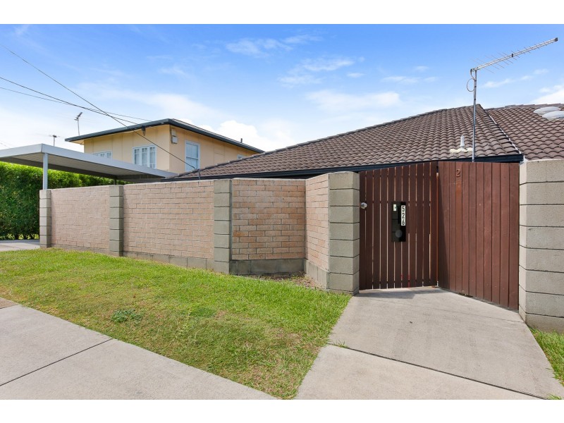 2/526 Oxley Avenue, Redcliffe QLD 4020