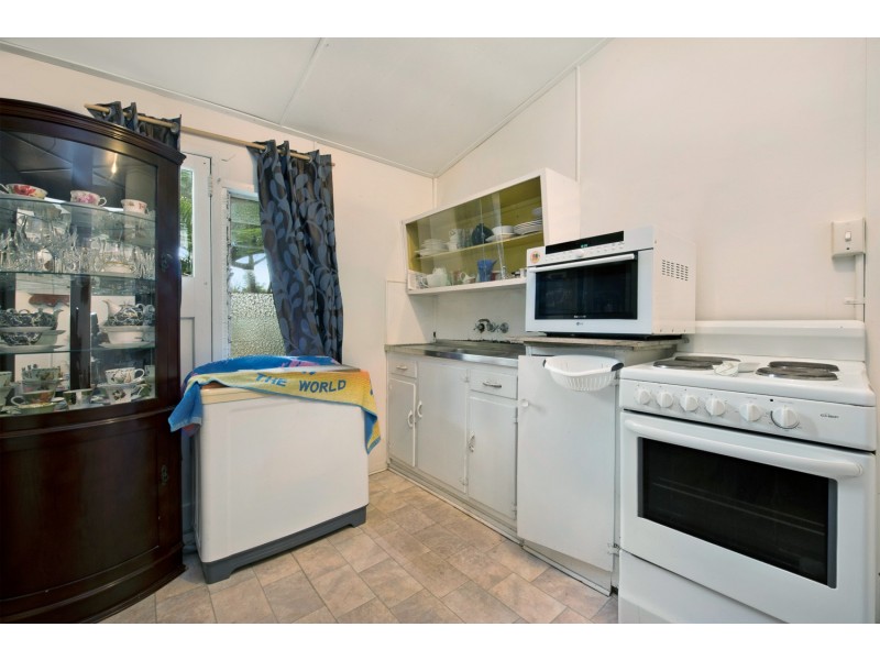 87 Victoria Avenue, Woody Point QLD 4019