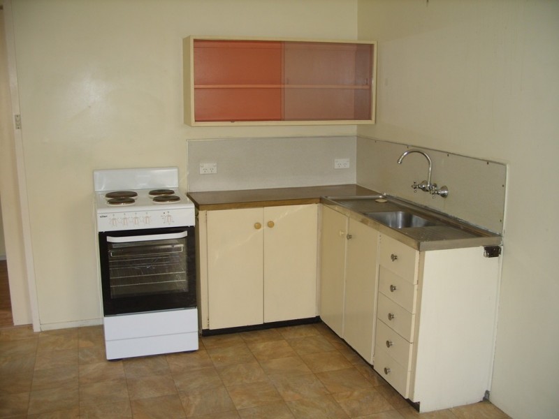 2/22 Hardiman Street, Woody Point QLD 4019