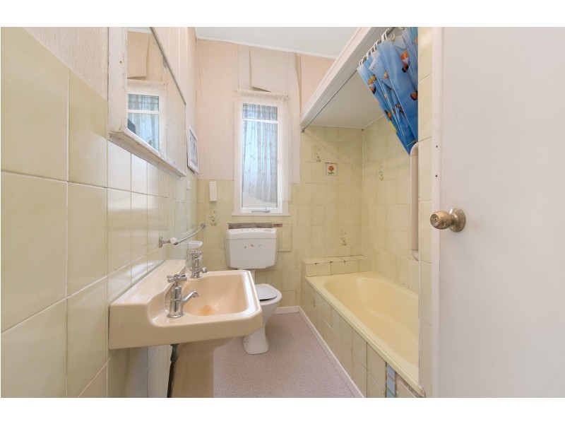 68 Eversleigh Road, Scarborough QLD 4020