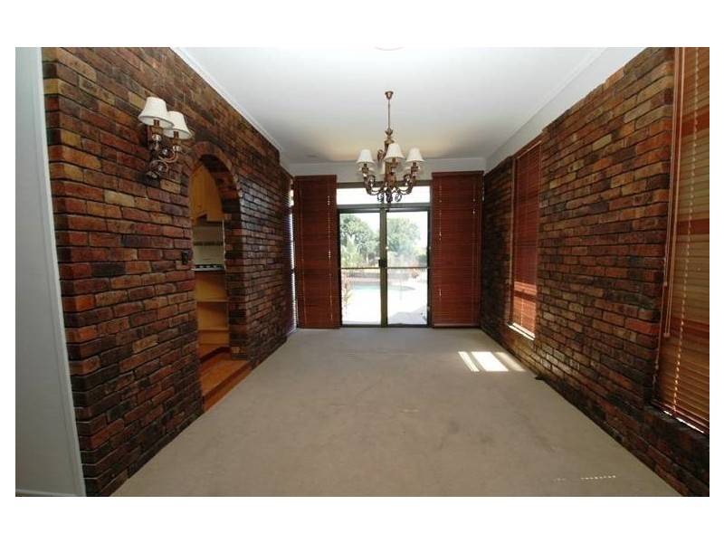 14 Cinnamon Court, Redcliffe QLD 4020