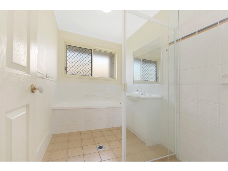 19 Cambridge Street, Rothwell QLD 4022
