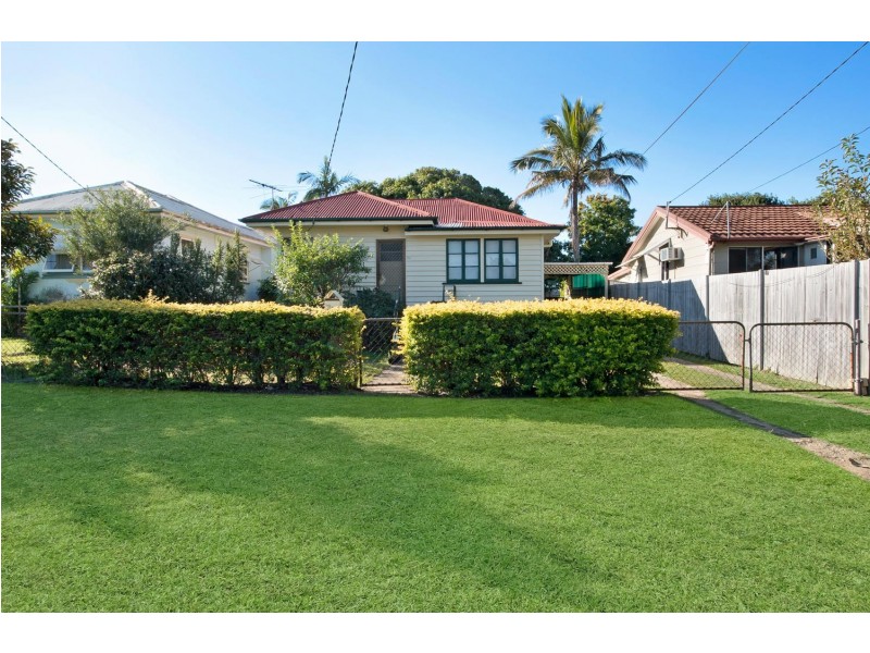 78 Ellen Street, Woody Point QLD 4019