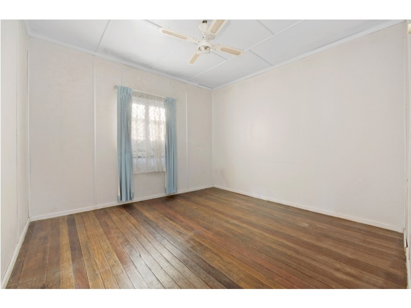 78 Ellen Street, Woody Point QLD 4019