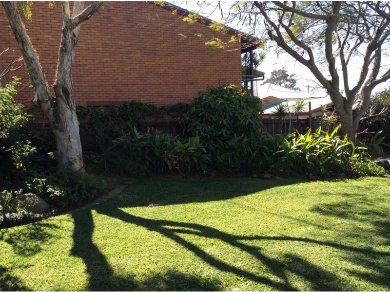 52 Gayundah Esplanade, Woody Point QLD 4019