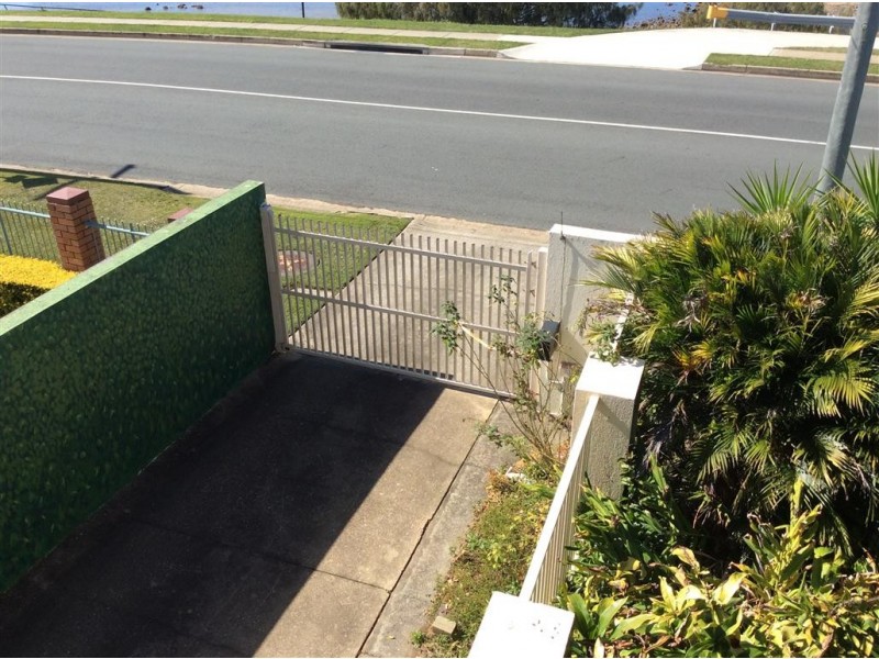 52 Gayundah Esplanade, Woody Point QLD 4019