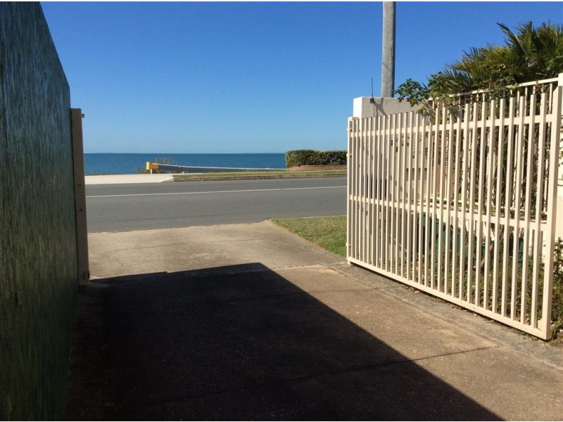 52 Gayundah Esplanade, Woody Point QLD 4019