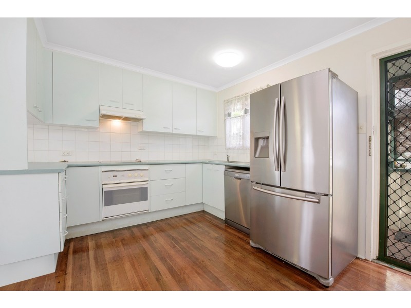 32 Ewan Street, Margate QLD 4019