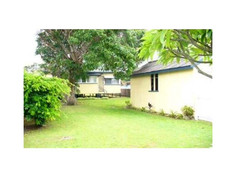 34 Hardiman Street, Woody Point QLD 4019