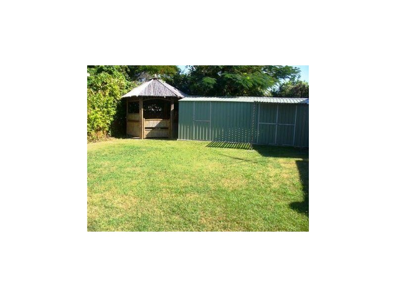 51 McLennan Street, Woody Point QLD 4019