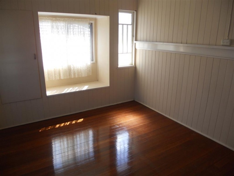 82 Ellen Street, Woody Point QLD 4019