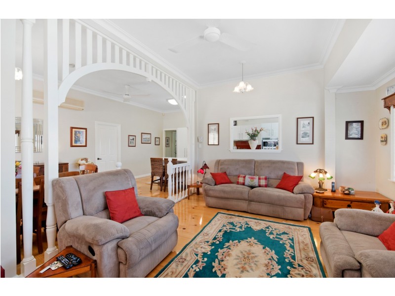 14 Ellen Street, Woody Point QLD 4019