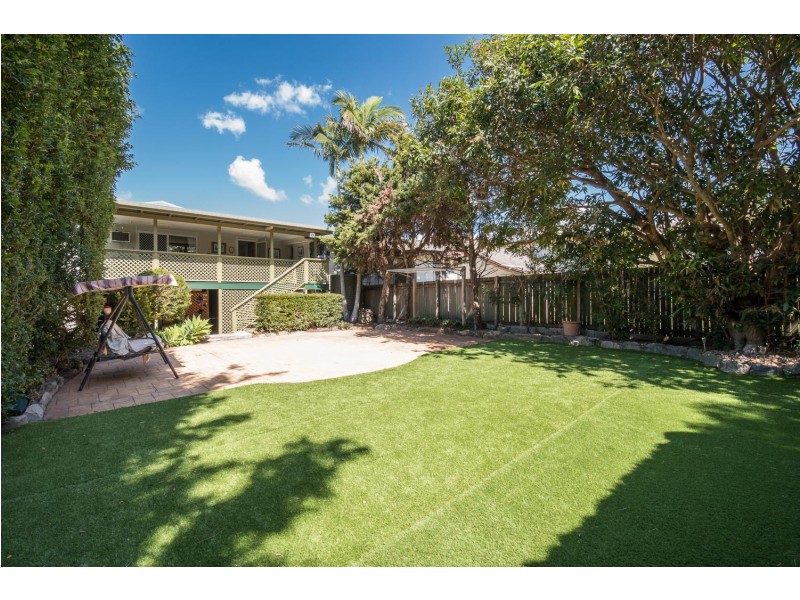 14 Ellen Street, Woody Point QLD 4019