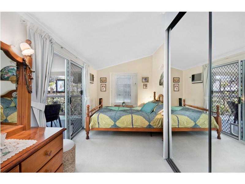 14 Ellen Street, Woody Point QLD 4019