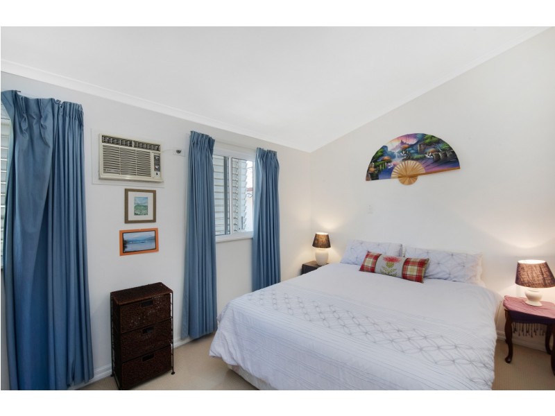 14 Ellen Street, Woody Point QLD 4019