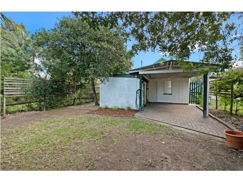 22 Blakeney Street, Woody Point QLD 4019