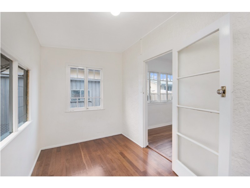 22 Blakeney Street, Woody Point QLD 4019