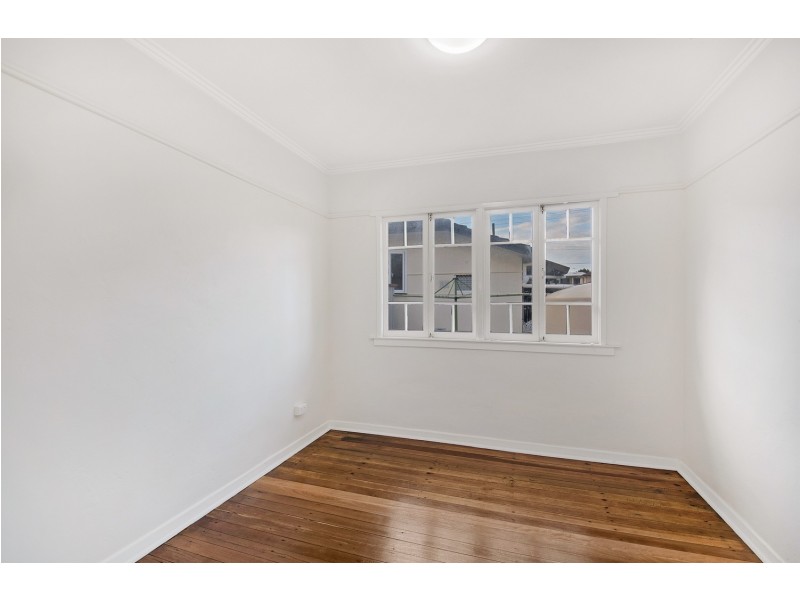 22 Blakeney Street, Woody Point QLD 4019