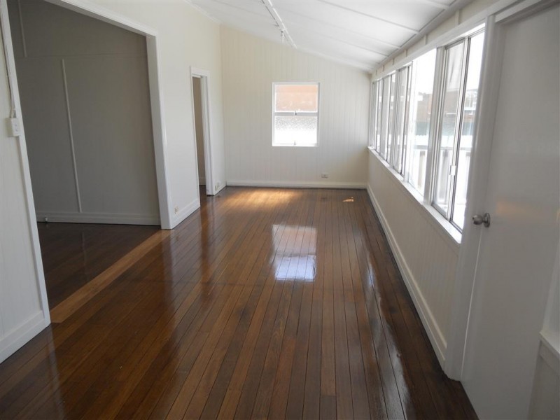 50 whytecliffe Parade, Woody Point QLD 4019