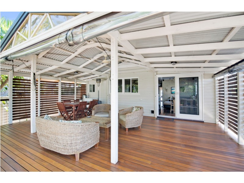 1 Short Street, Woody Point QLD 4019