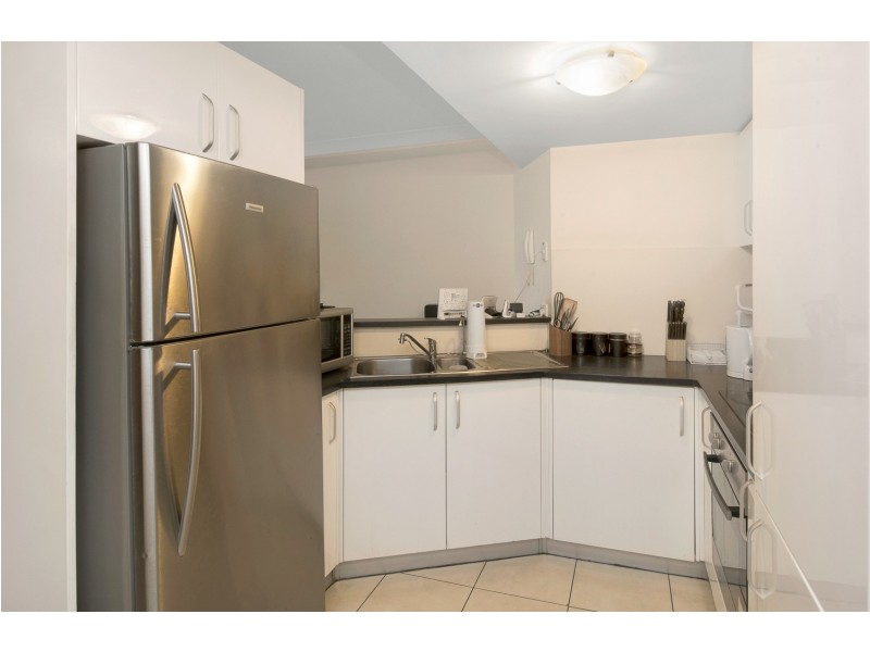 2/249 Oxley Avenue, Margate QLD 4019