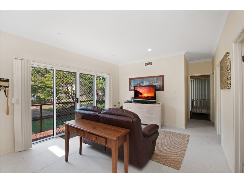 60 Oxley Avenue, Woody Point QLD 4019