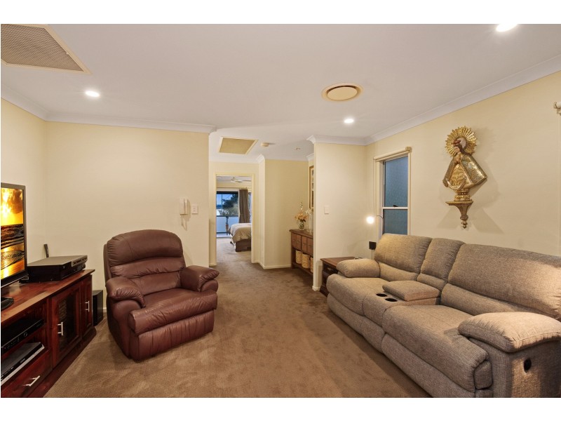 60 Oxley Avenue, Woody Point QLD 4019
