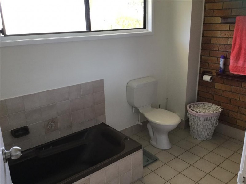 4/25 Annie Street, Woody Point QLD 4019