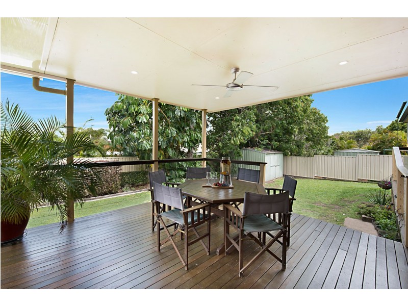 327 Elizabeth Avenue, Clontarf QLD 4019