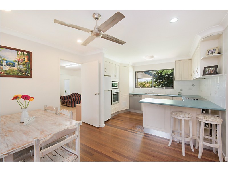 327 Elizabeth Avenue, Clontarf QLD 4019
