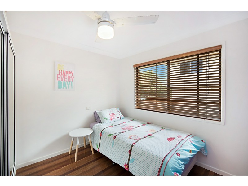 327 Elizabeth Avenue, Clontarf QLD 4019