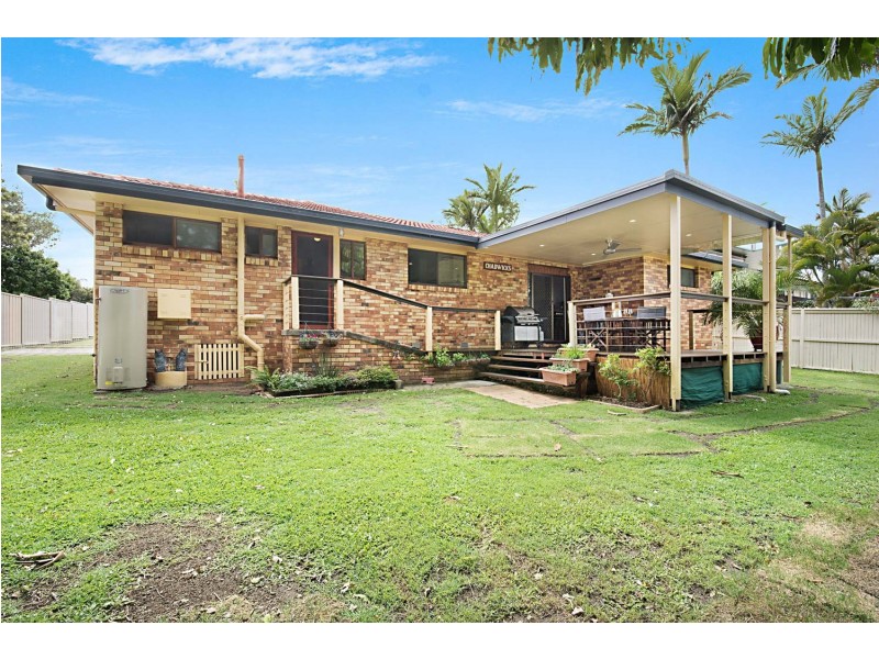 327 Elizabeth Avenue, Clontarf QLD 4019