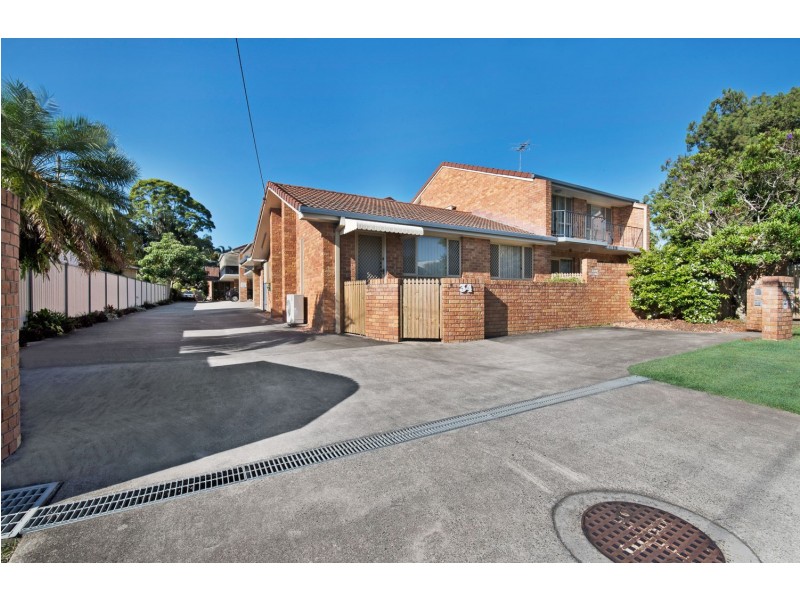 4/34 Caroline Street, Woody Point QLD 4019