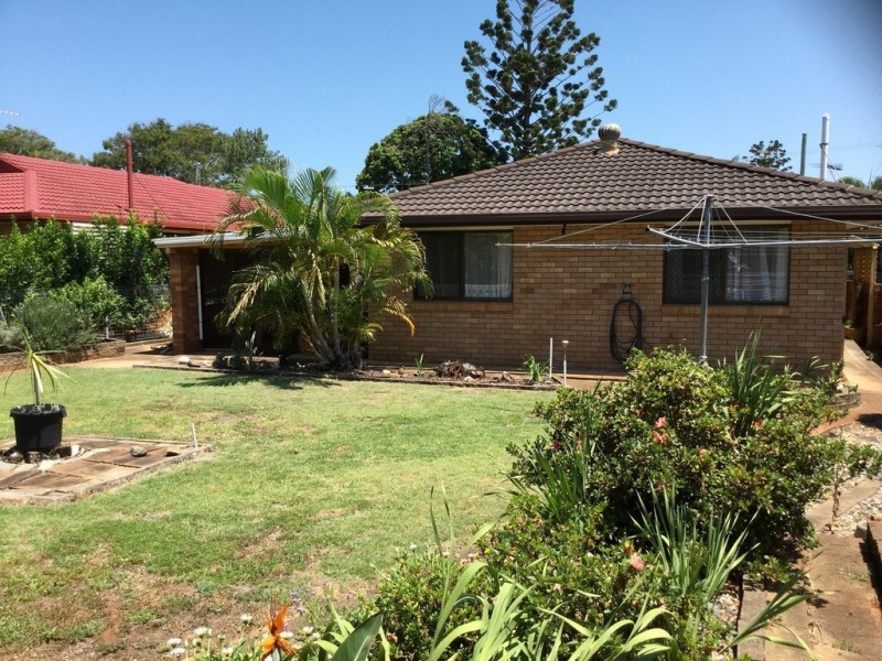 114 King Street, Woody Point QLD 4019