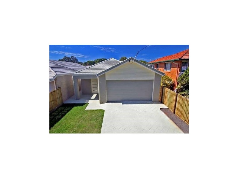 17 Yacht Street, Clontarf QLD 4019