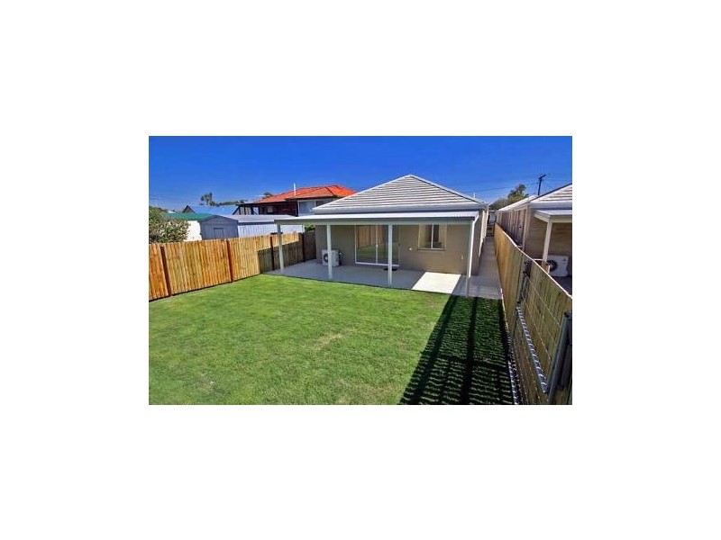 17 Yacht Street, Clontarf QLD 4019