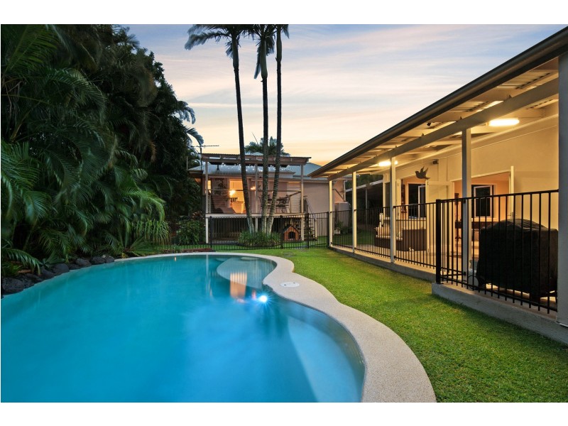 15 Lucas Street, Scarborough QLD 4020