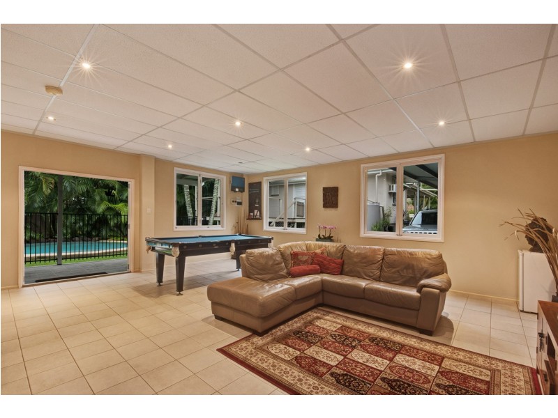 15 Lucas Street, Scarborough QLD 4020