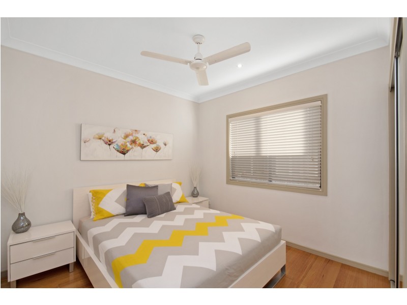 218 Prince Edward Parade, Scarborough QLD 4020