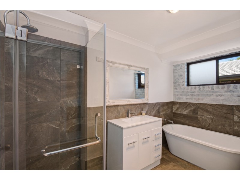 18 Cheshire Street, Kippa-ring QLD 4021